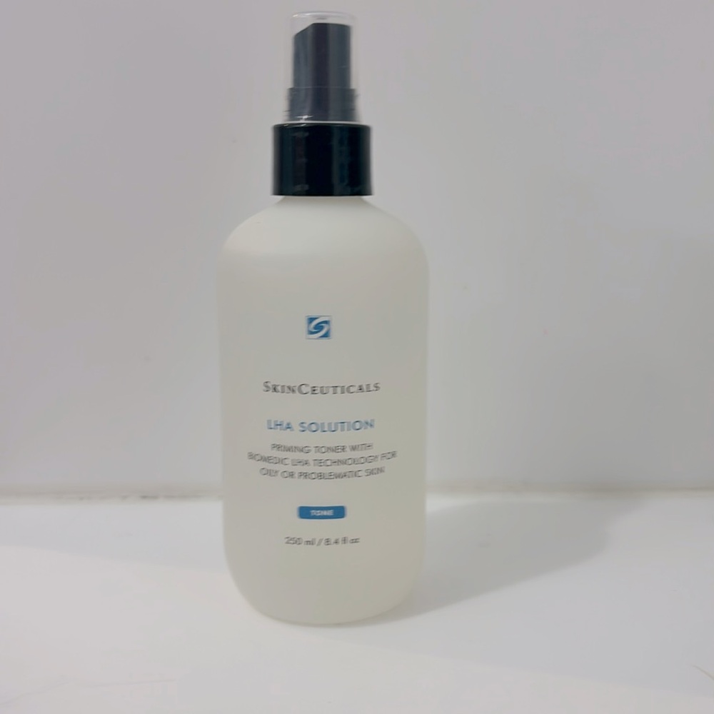 New unopened SkimCeuticals LHA Solution